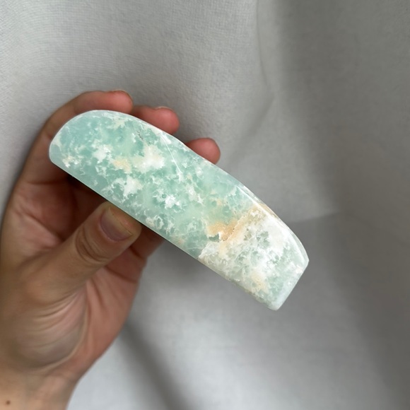 Caribbean Calcite Freeform Crystal #1 - Picture 1 of 7